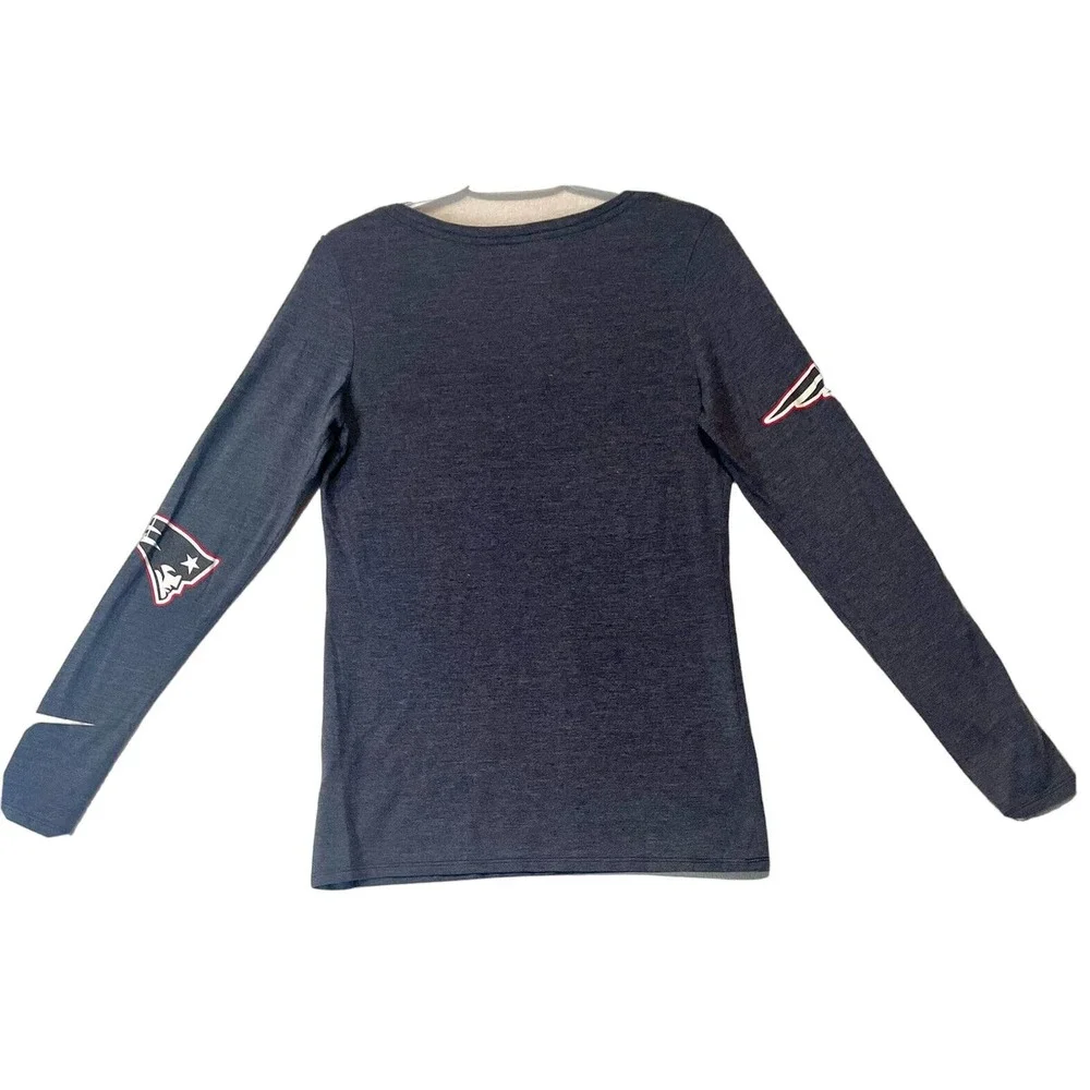 NIKE NEW ENGLAND PATRIOTS WOMENS T- SHIRT SZ MEDIUM NFL ATHLETIC LONG SLEEVE - Picture 2 of 8